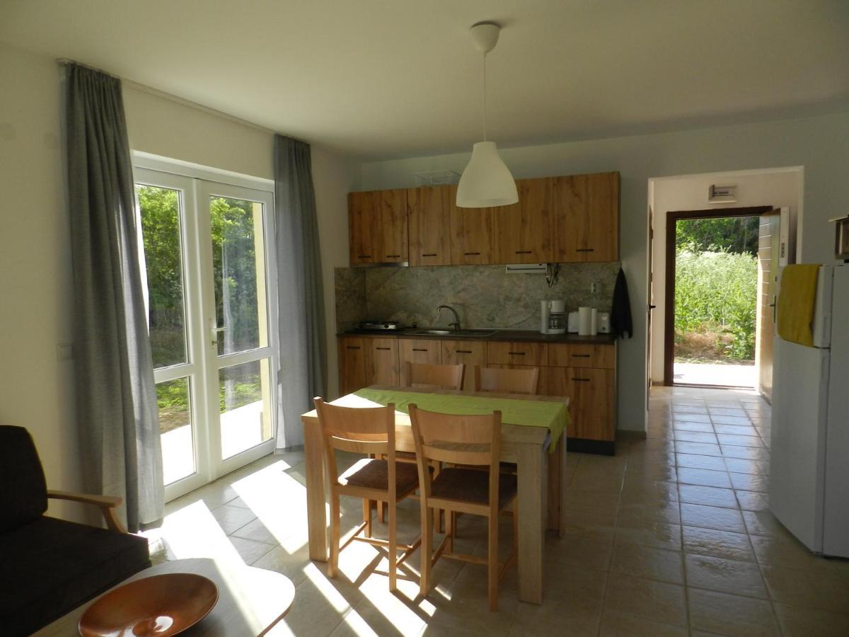 Villa Campo Ezerets Bagian luar foto