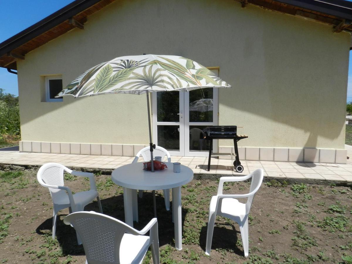 Villa Campo Ezerets Bagian luar foto